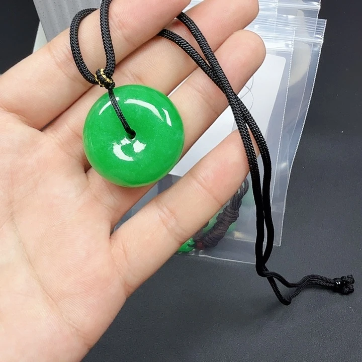翡翠未镶嵌颈饰10