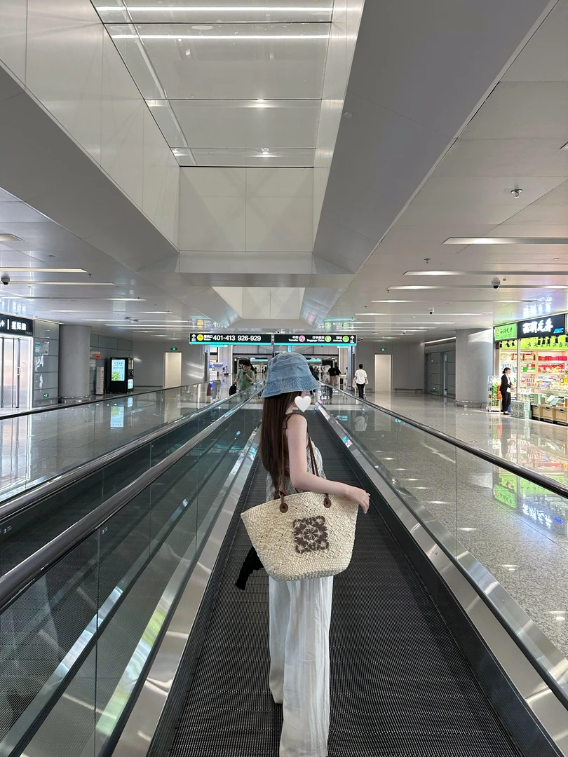2025夏季新款设计感小众外穿吊带背心上衣百搭显瘦休闲裤套装