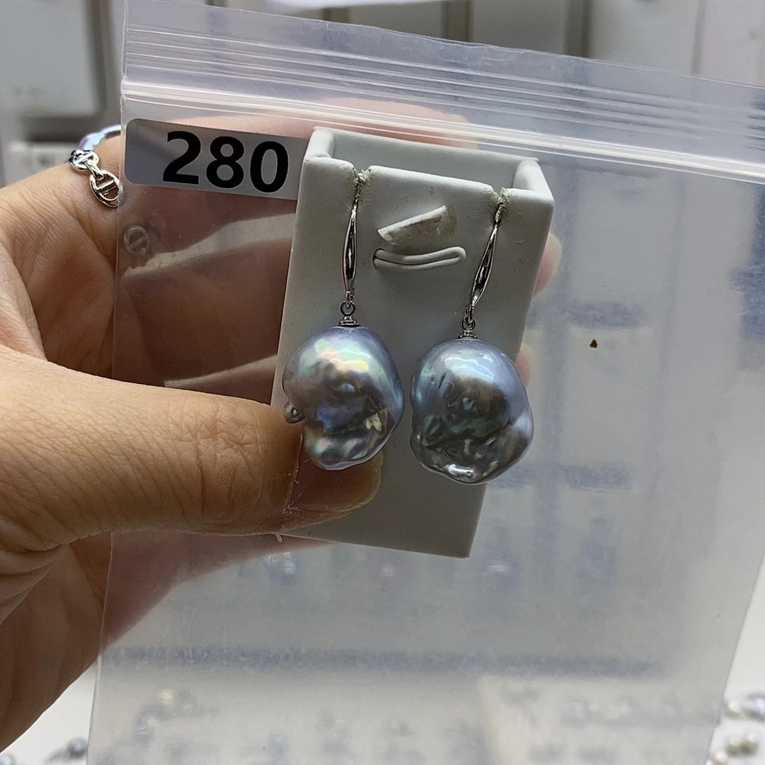 合金耳饰淡水珍珠