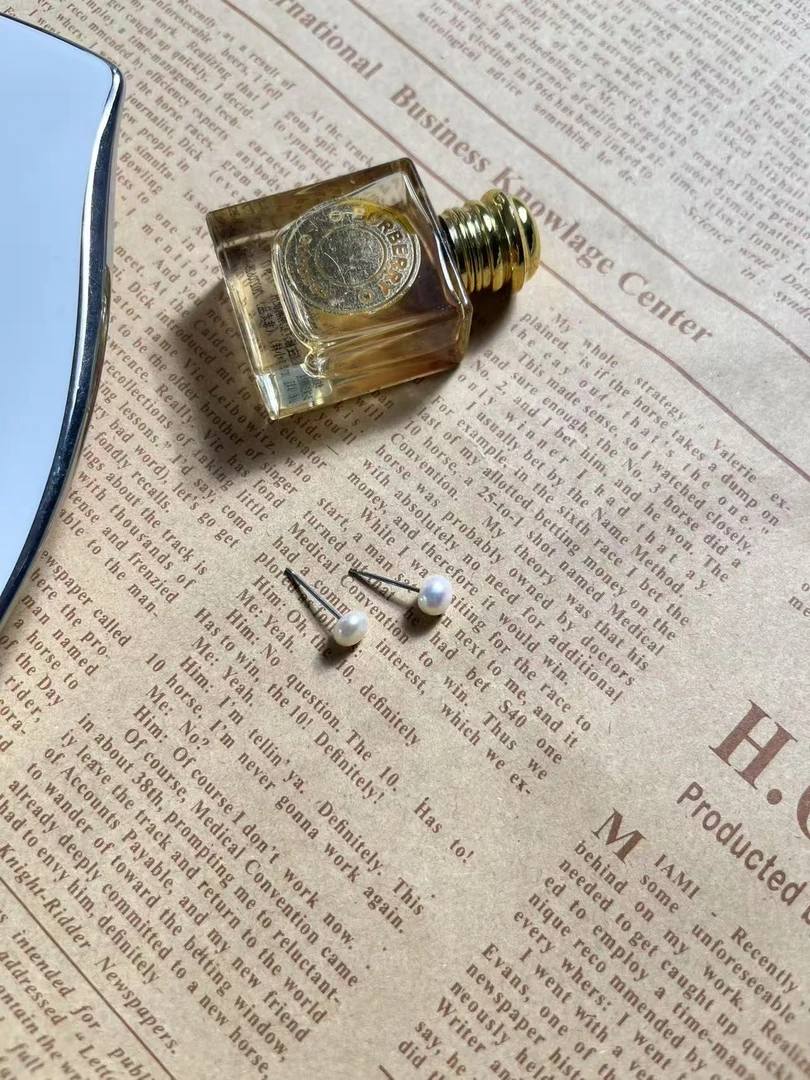 嵘澜3-3.5mm天然无核珍珠气质简约养耳洞耳钉