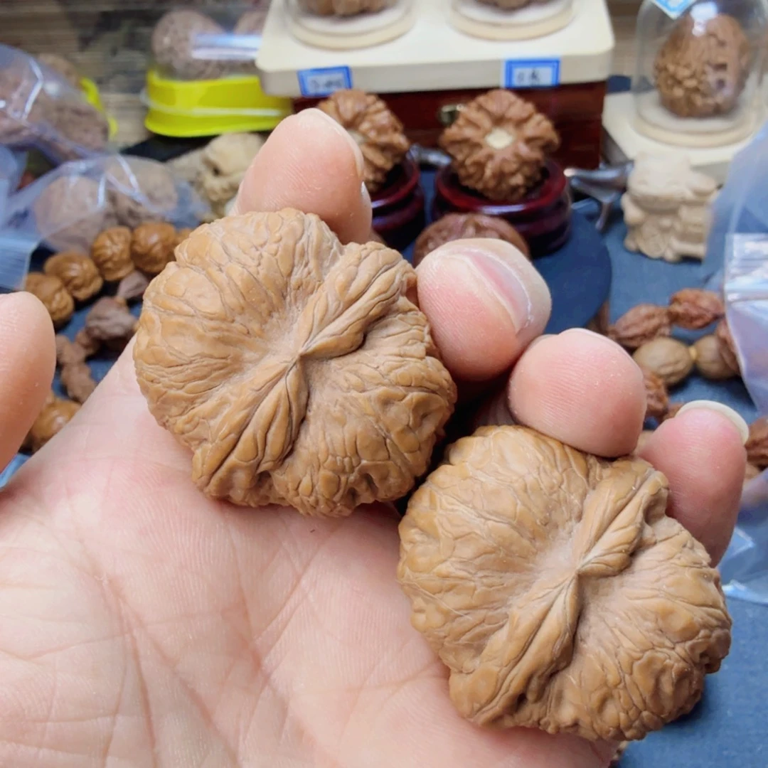 文玩核桃把件平谷元宝40