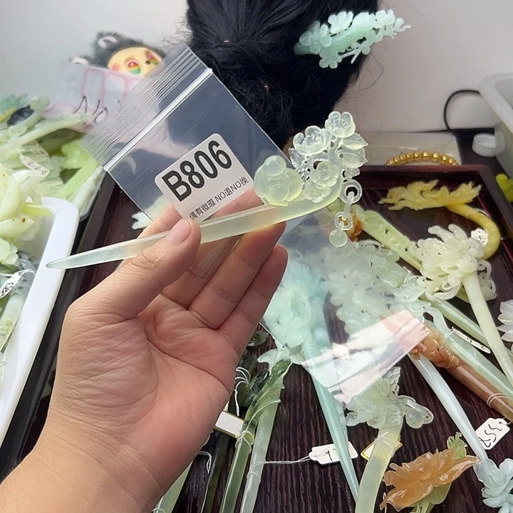 尘***拂蛇纹石玉合金发饰