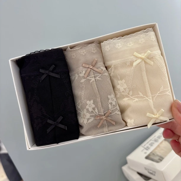 性感纯欲风透气月光绸女士内裤蕾丝