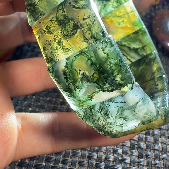 用***5玛瑙/玉髓未镶嵌颈饰