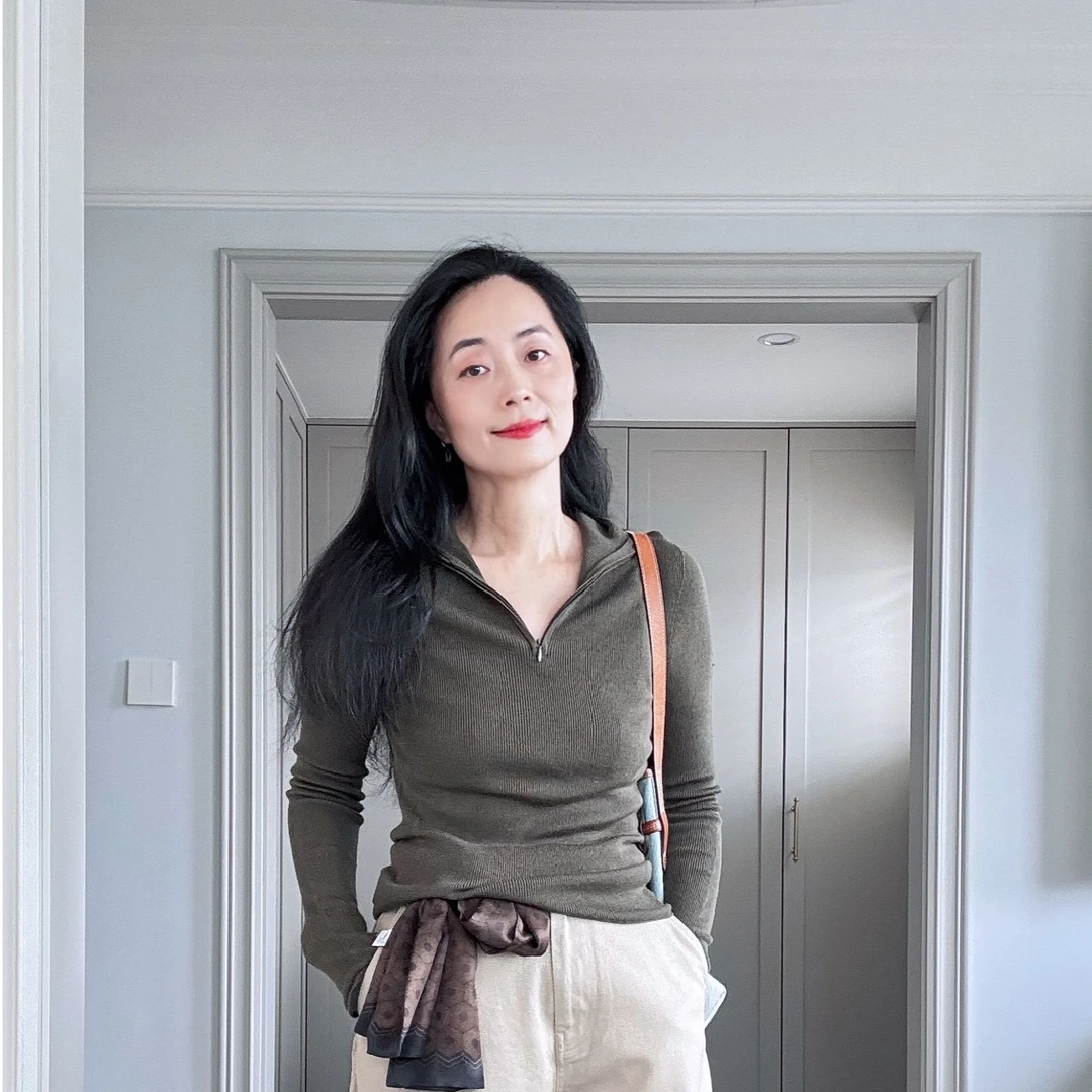 【安雅精选】“缱绻风骨”进口美丽诺一体无缝套头连帽针织衫
