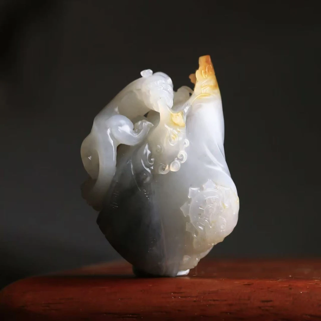 知遇珠宝丨天然和田玉貔貅携子上朝子母兽造型玉石制品