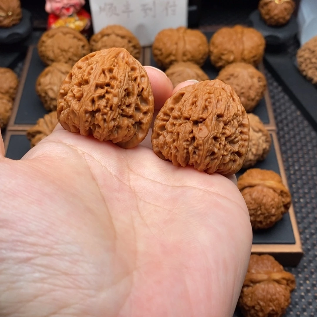 文玩核桃把件39.5尺全品三角南疆石