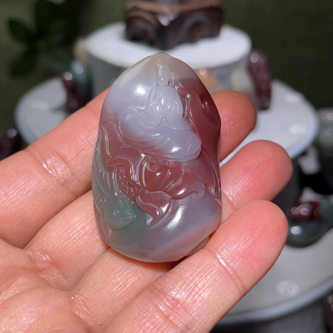 庚***子玛瑙/玉髓未镶嵌颈饰