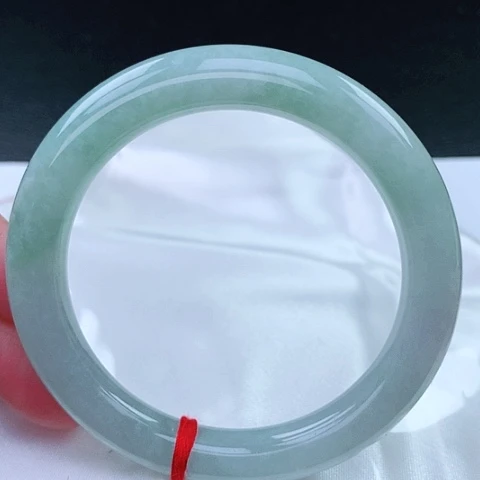 翡翠手镯（圆镯）未镶嵌82号