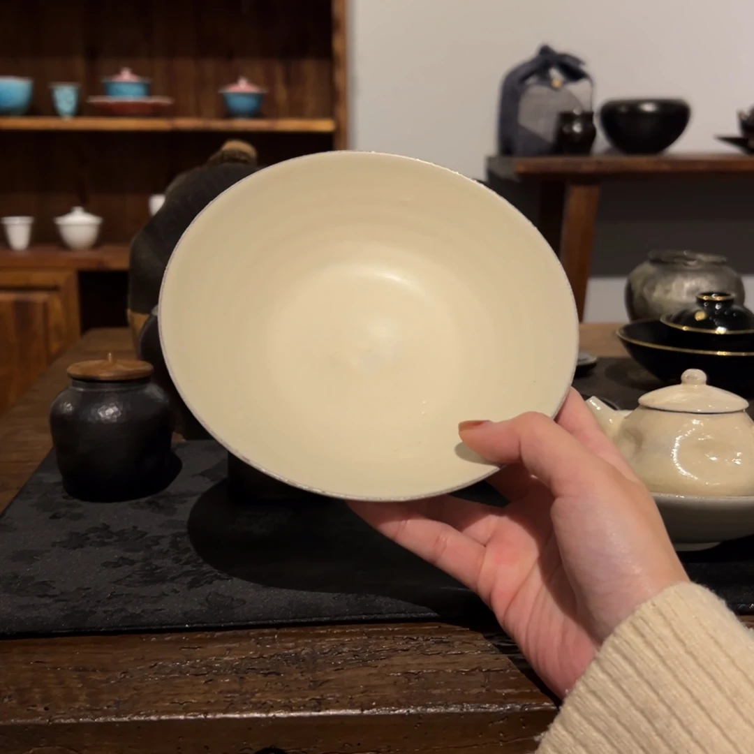 摆件陶瓷。    陶瓷。