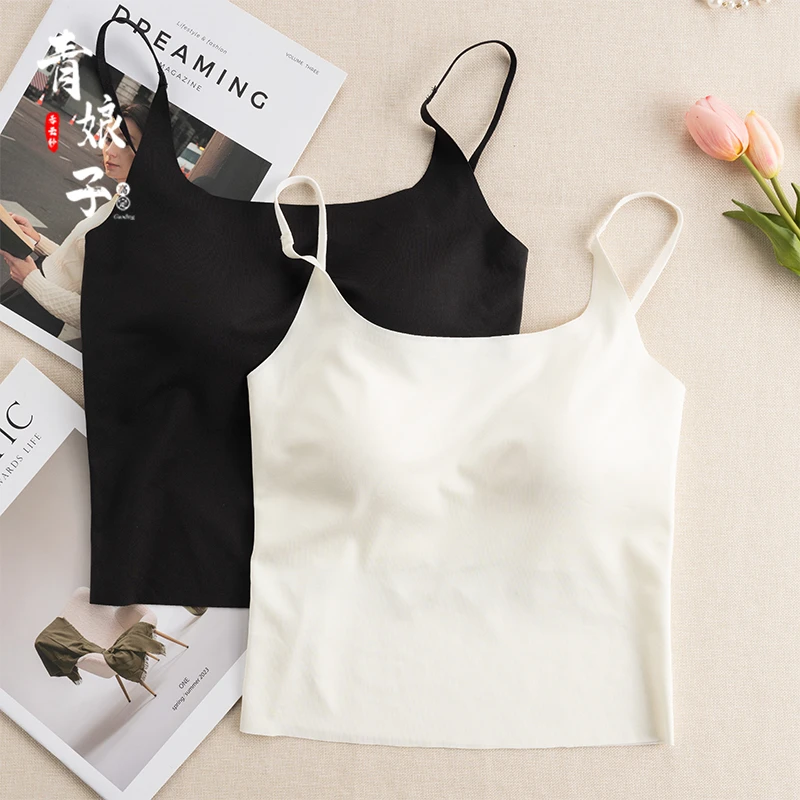青娘子时尚亲肤舒适带胸垫可调节肩带简约百搭吊带60359