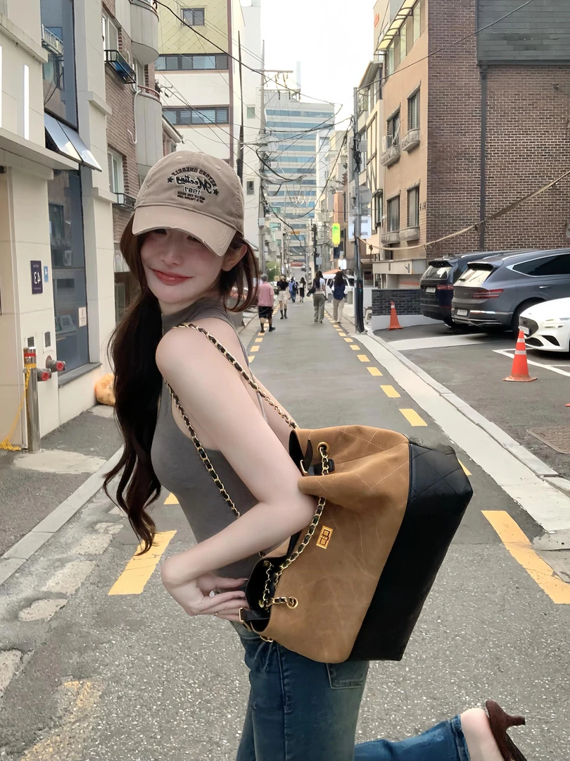 2025早秋新款小香风菱格链条托特包复古大容量拼色高级感单肩包女