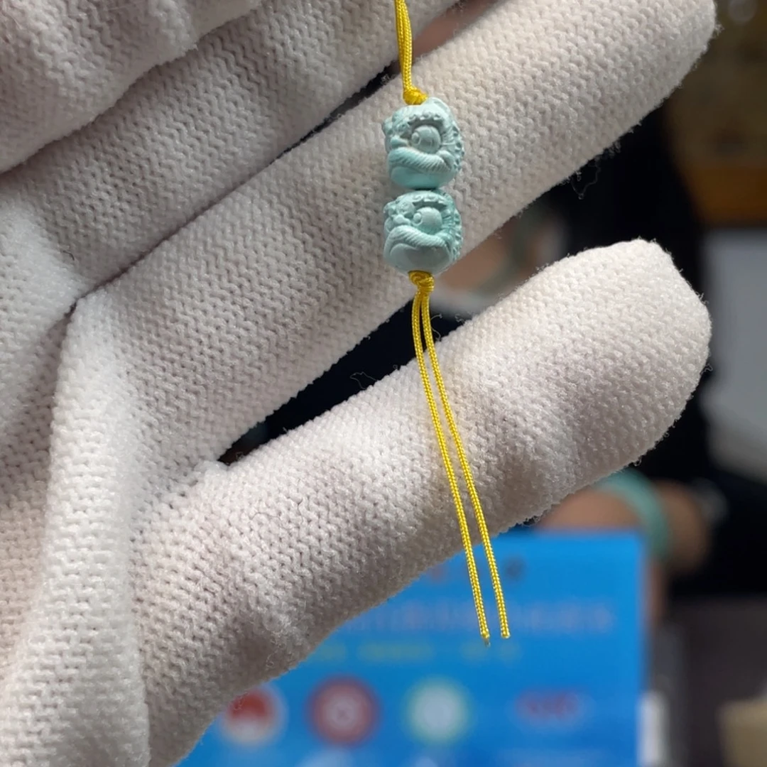 绿松石未镶嵌挂件