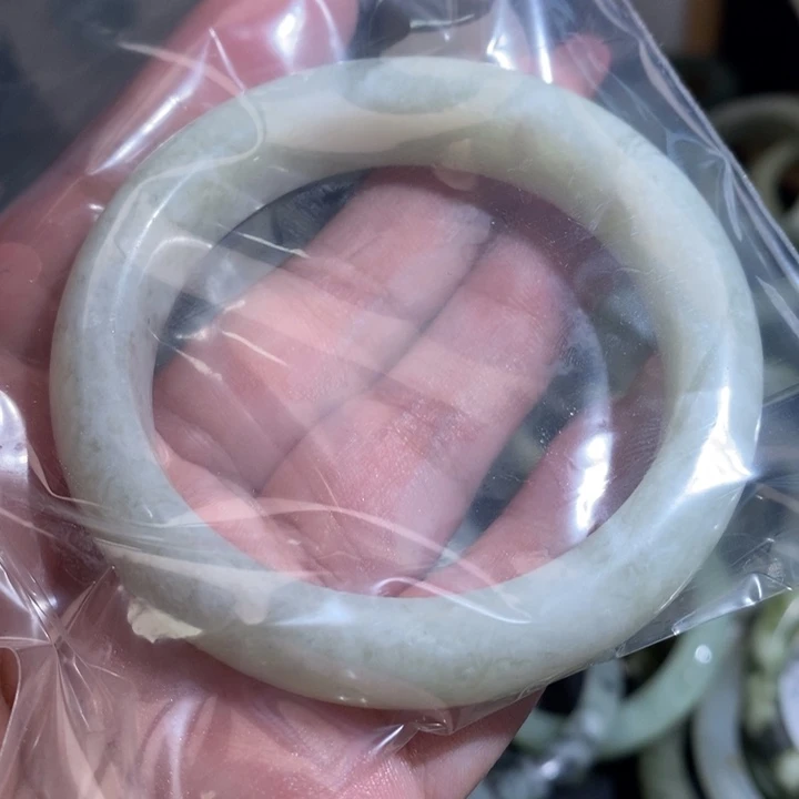 蛇纹石玉未镶嵌手镯时****7
