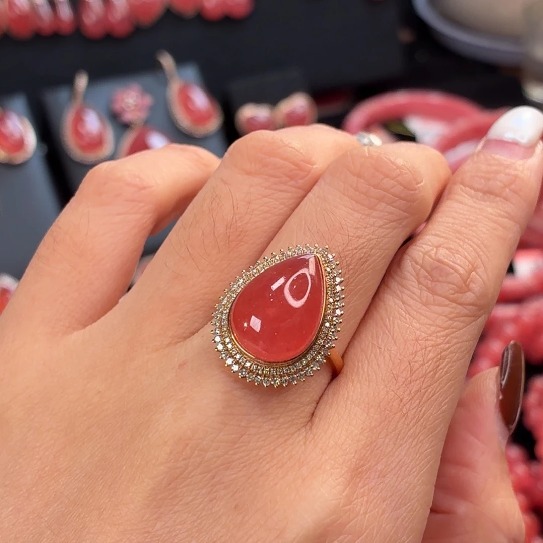 菱锰矿（红纹石）18K金镶嵌戒指