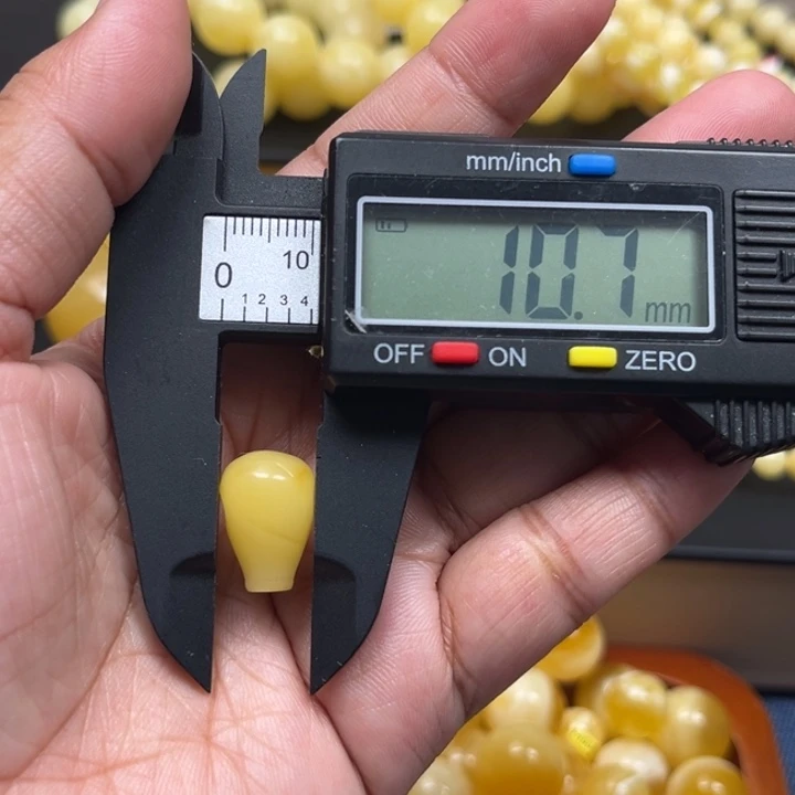 琥珀未镶嵌珠宝奇石M14号三通微瑕