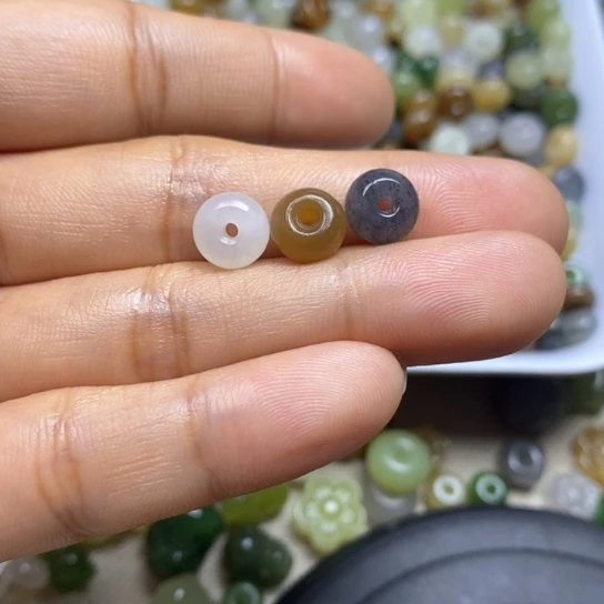 和田玉配件未镶嵌