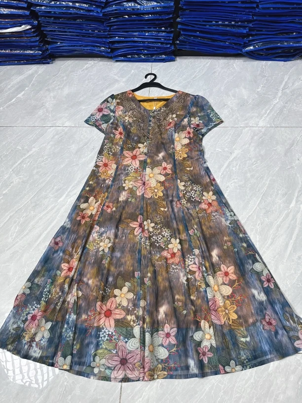 气质显瘦碎花时尚连衣裙