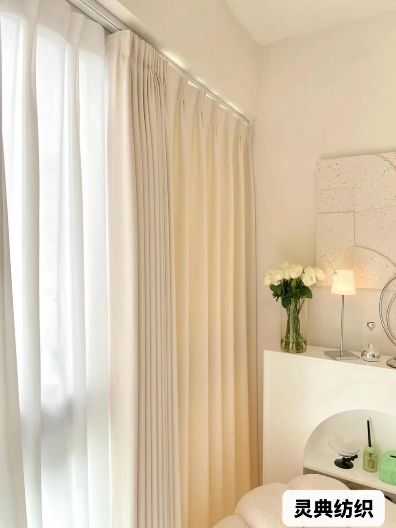 新款加厚雪尼尔奶油色客卧两用窗帘全遮光遮光 现代简约