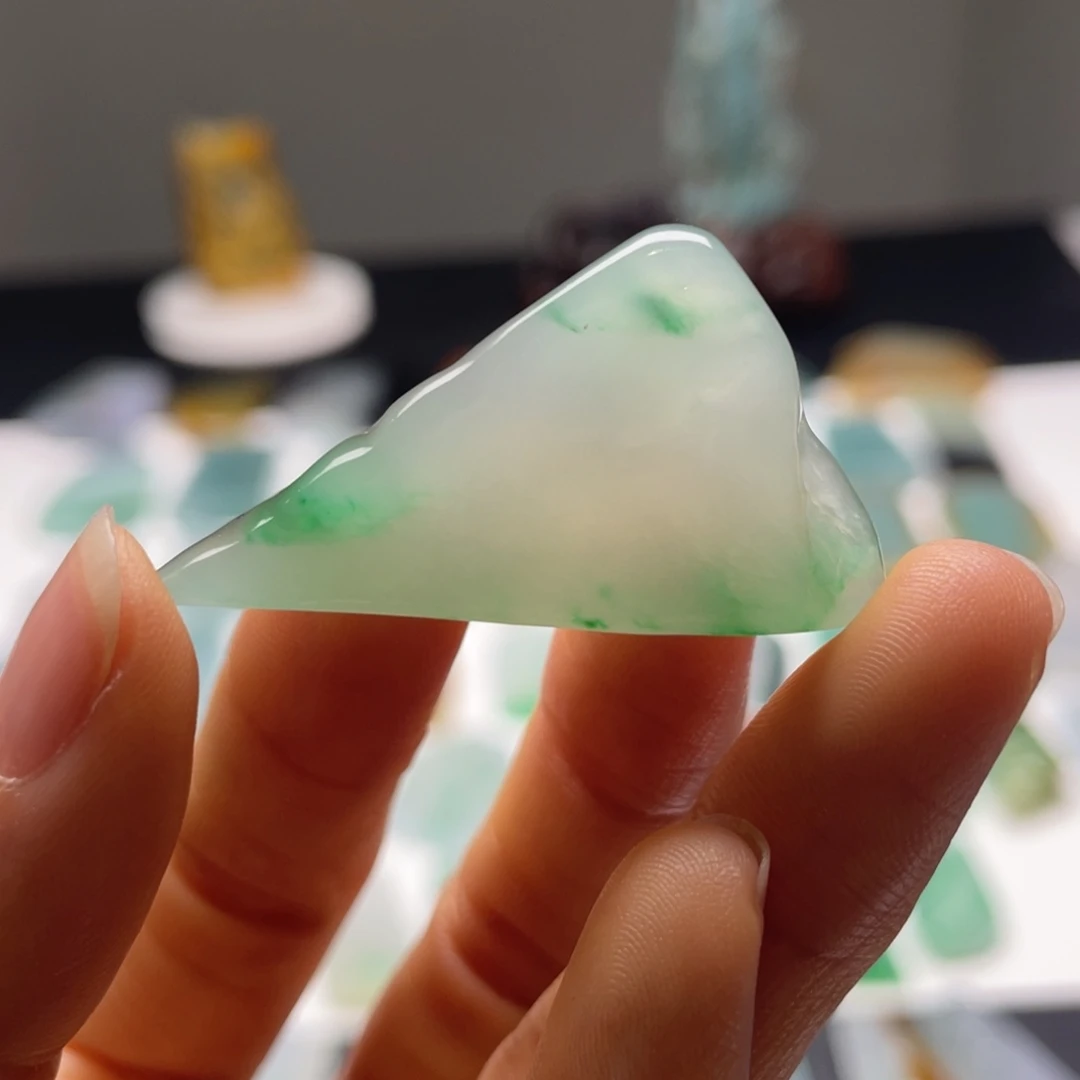 定制翡翠未镶嵌包工
