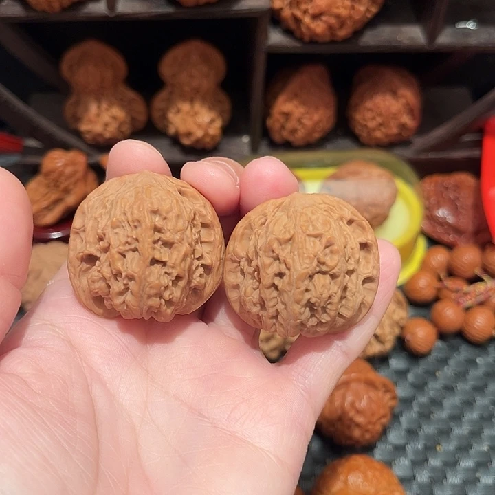 把件文玩核桃龙洞裕38