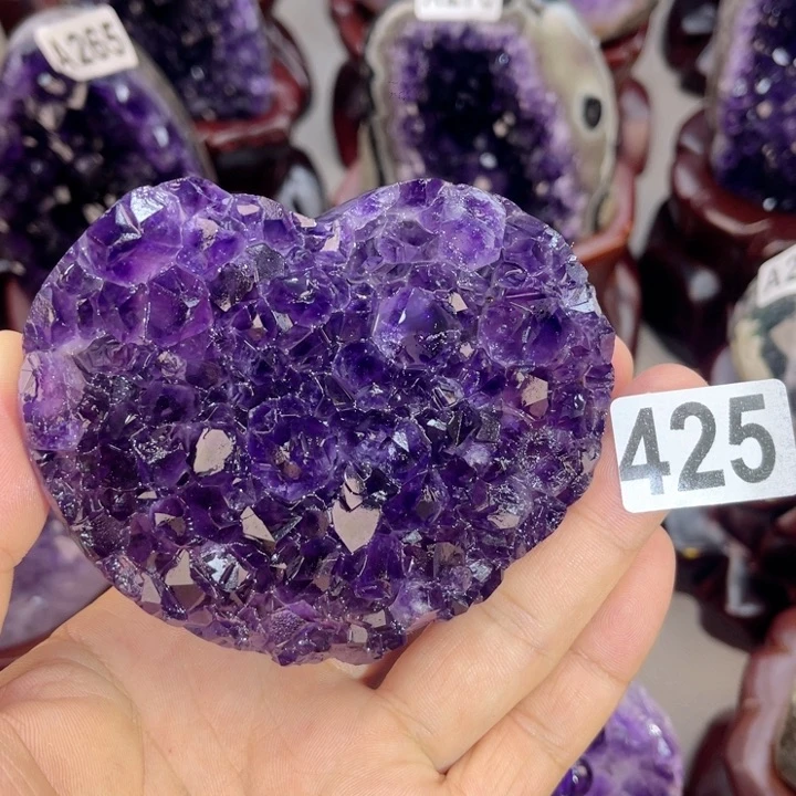 未镶嵌水晶大型摆件（非配饰）