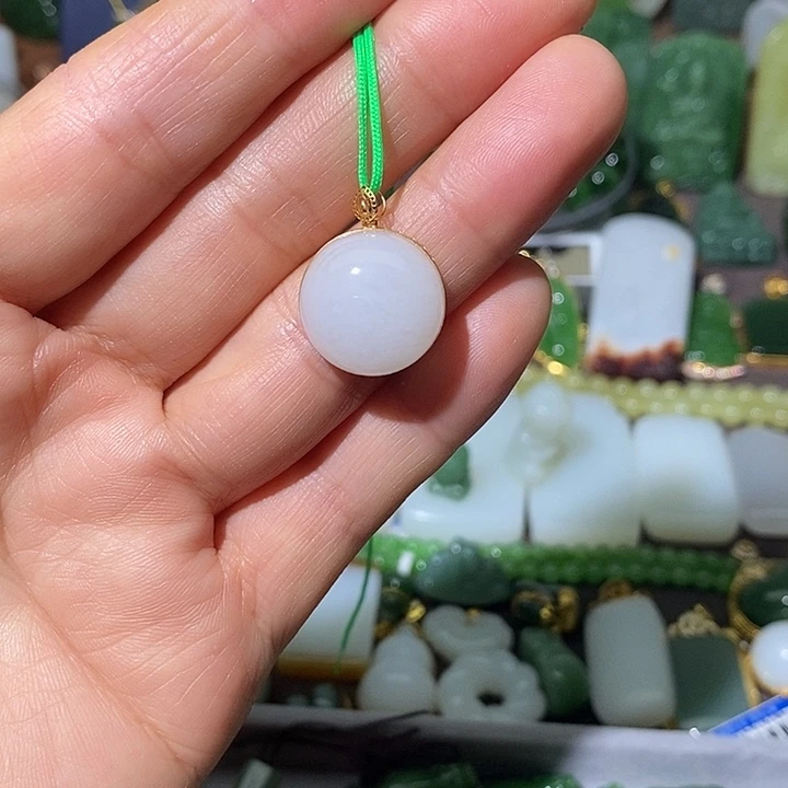 和田玉（碧玉）18K金镶嵌吊坠(不含链)