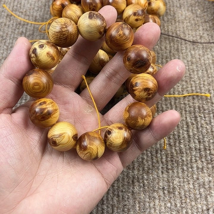 木太行崖柏2.0白缝骨料。。。。。。。