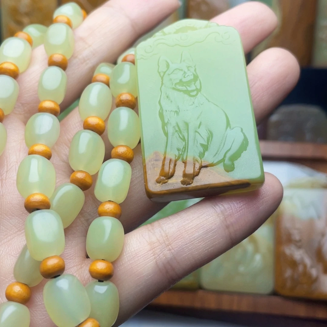 爱*鸟新疆昆仑山料牌形