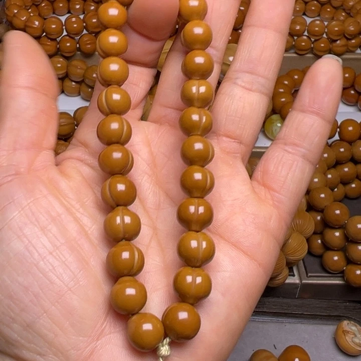 吊坠橄榄核聚宝盆