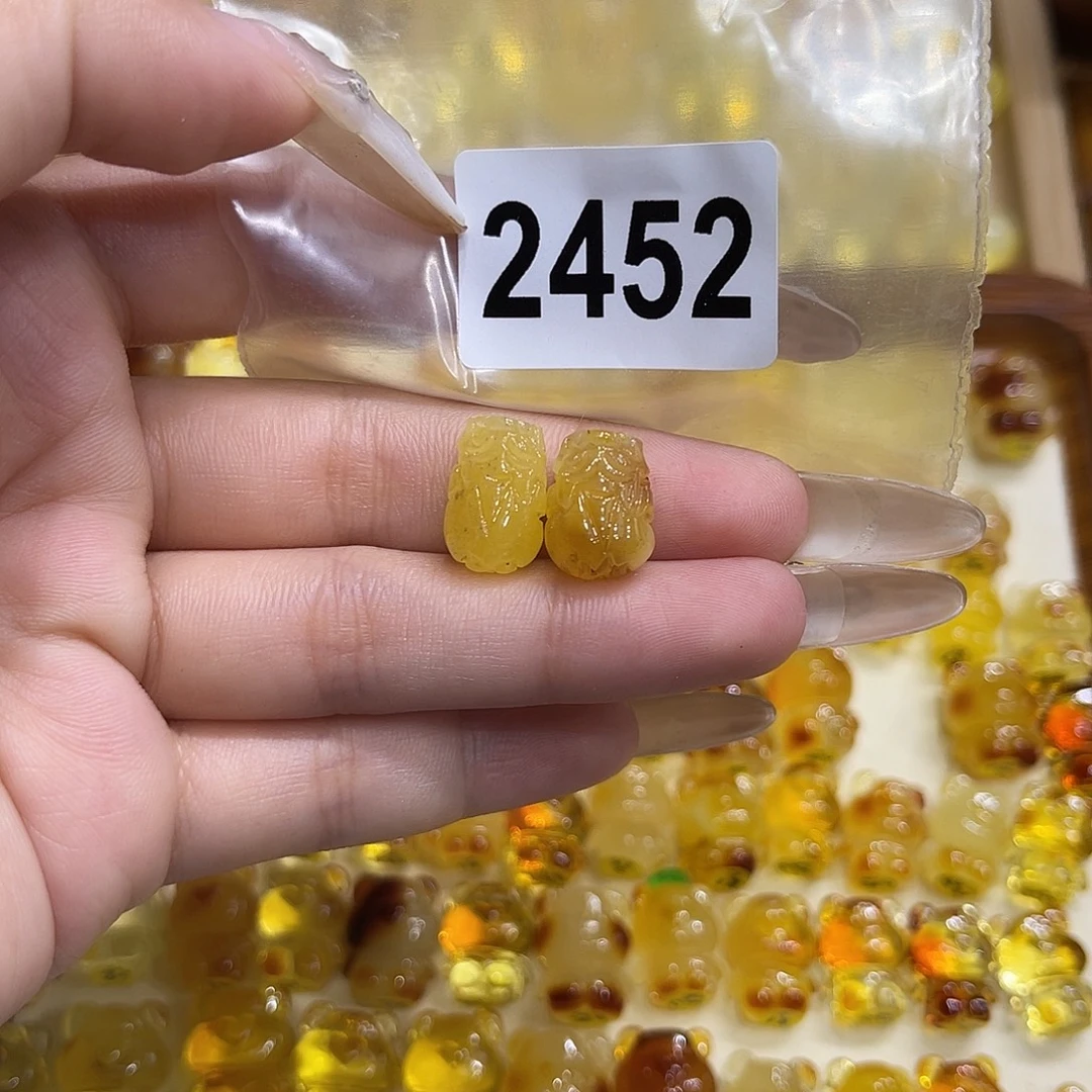 琥珀未镶嵌珠宝奇石