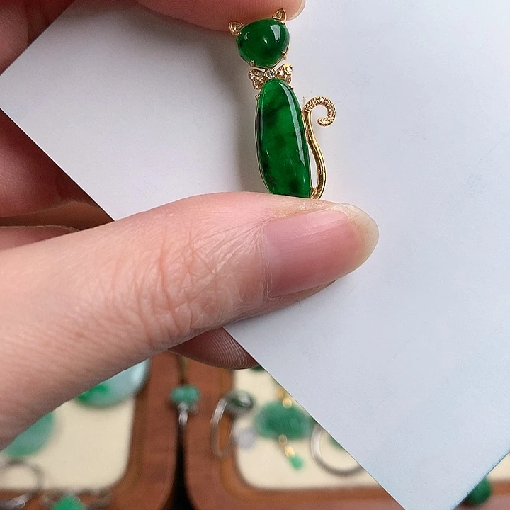 颈饰18K金镶嵌翡翠884245678