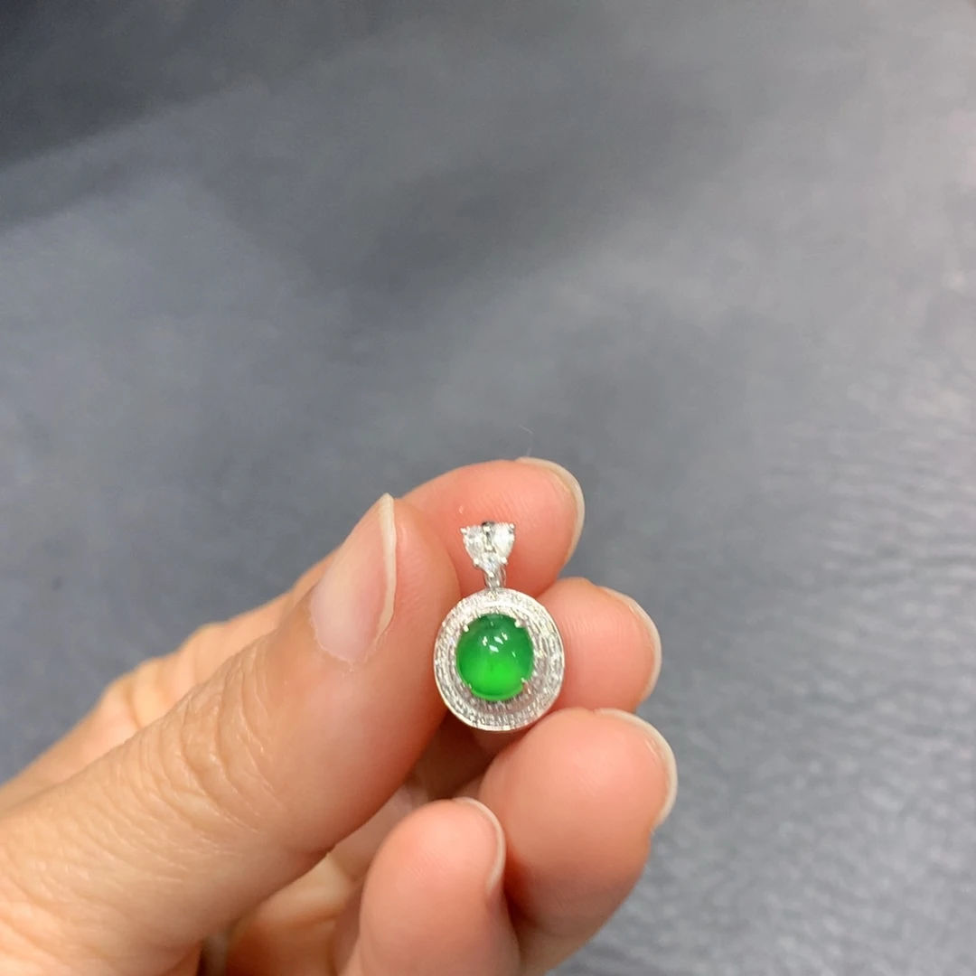 吊坠(不含链)18K金镶嵌翡翠