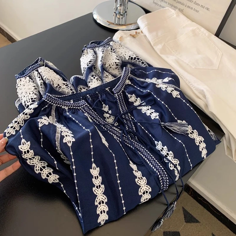 春季法式气质印花衬衫百搭灯笼袖设计感复古宽松上衣女装长袖衬衣