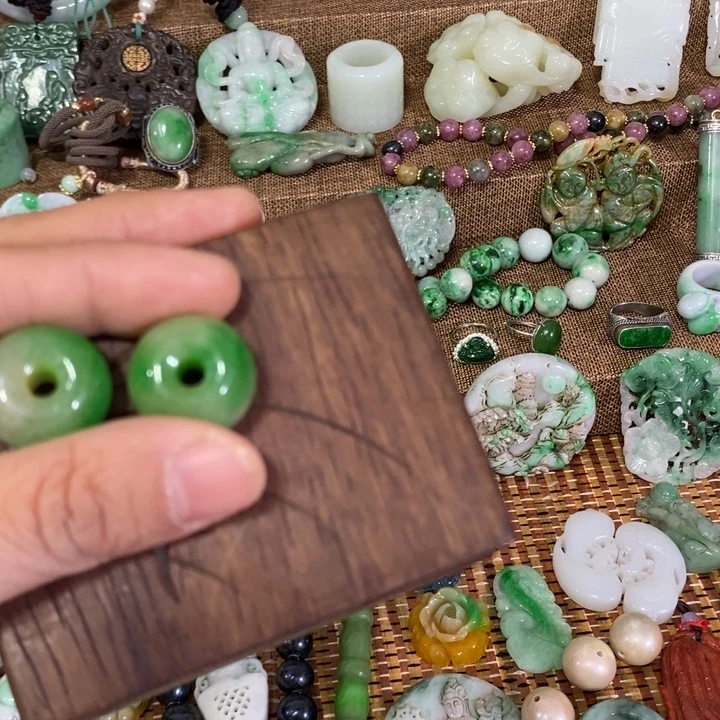 花梨木类欣****?漂亮8888888888