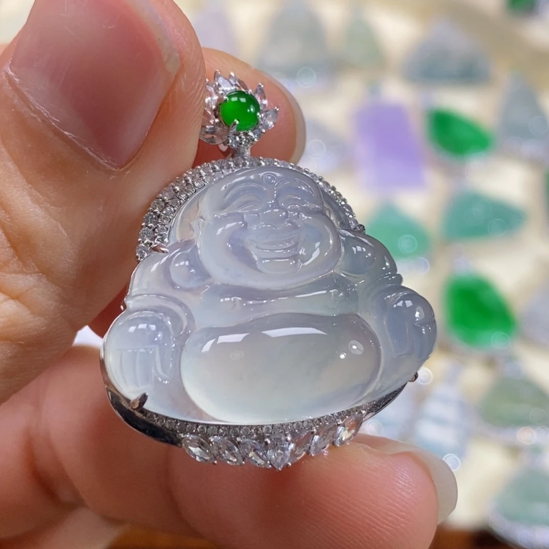 颈饰18K金镶嵌翡翠