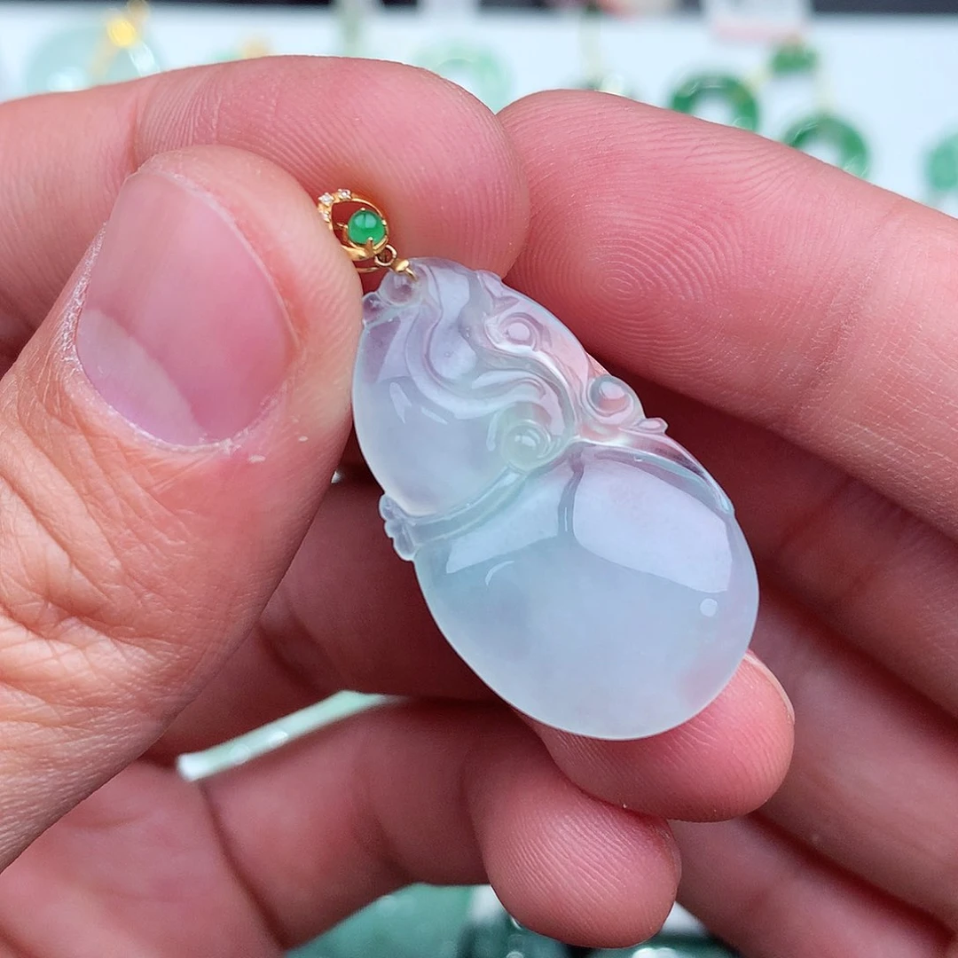 翡翠吊坠(不含链)18K金镶嵌