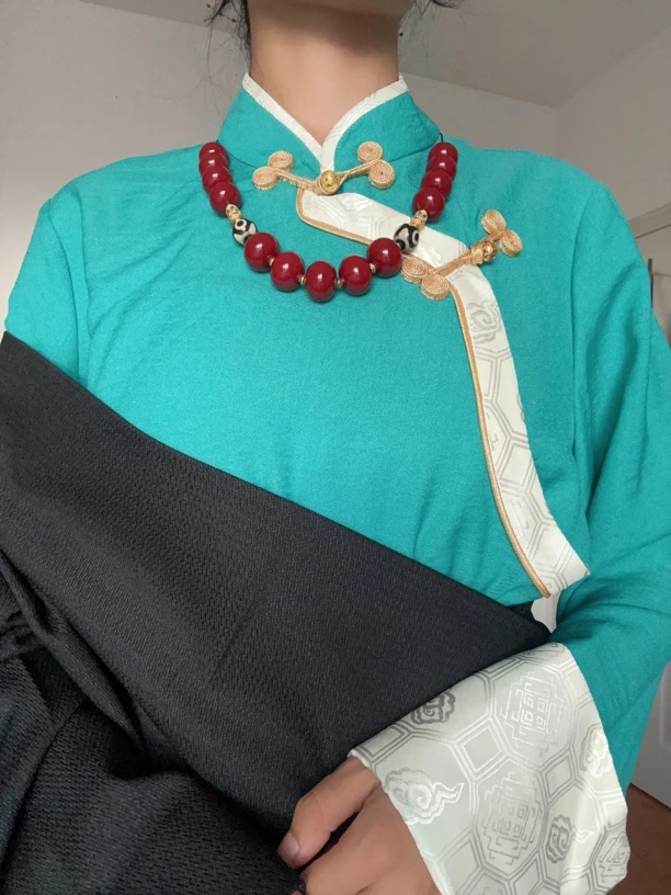 传统经典藏式盘扣立领长袖衬衫女款休闲百搭上衣