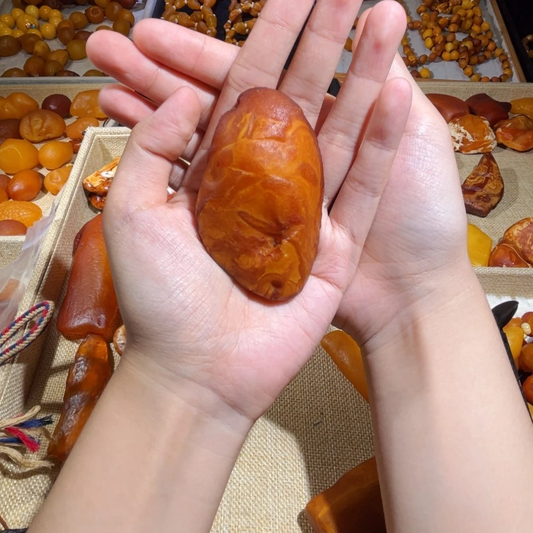 琥珀颈饰未镶嵌蜜蜡全皮表情包