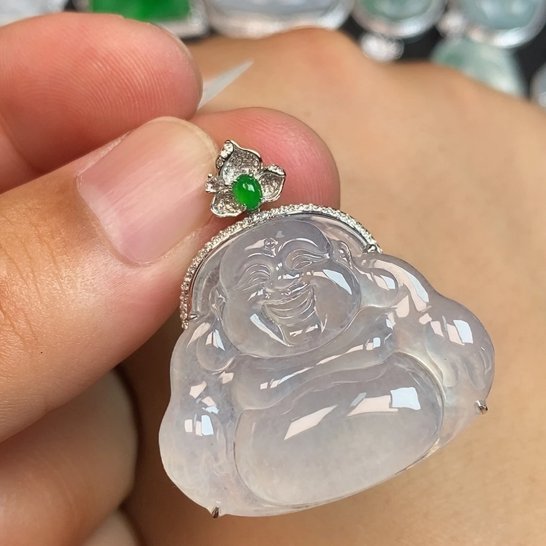 颈饰18K金镶嵌翡翠佛公