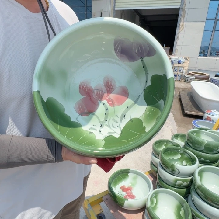 瓷片直径32，高14。。。。