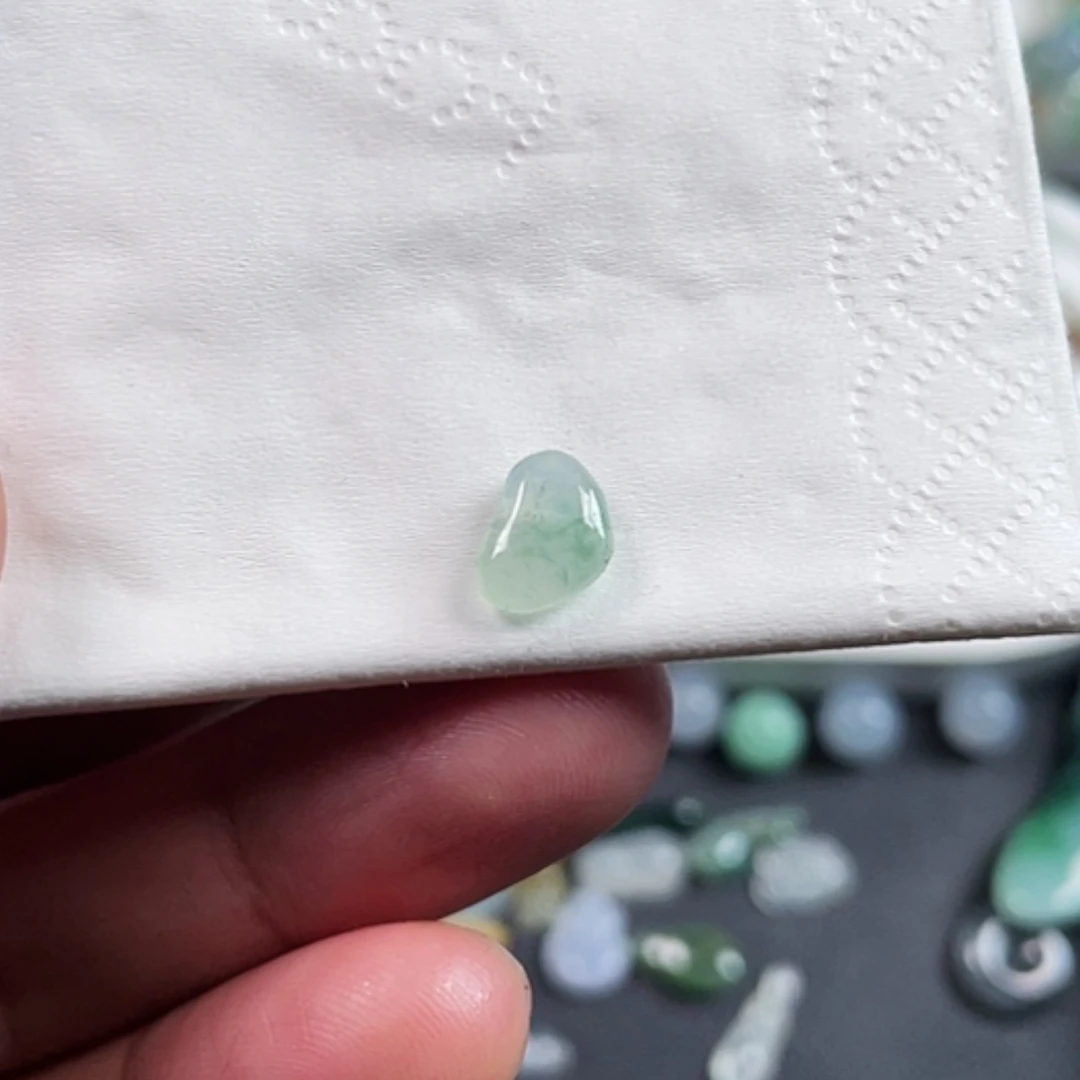 【闪购商品】定制翡翠未镶嵌开****.，