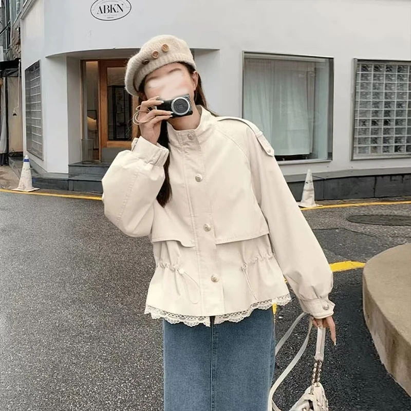 HSTYLE/韩都衣舍蕾丝拼接短外套女小香风设计感时尚小个子风衣