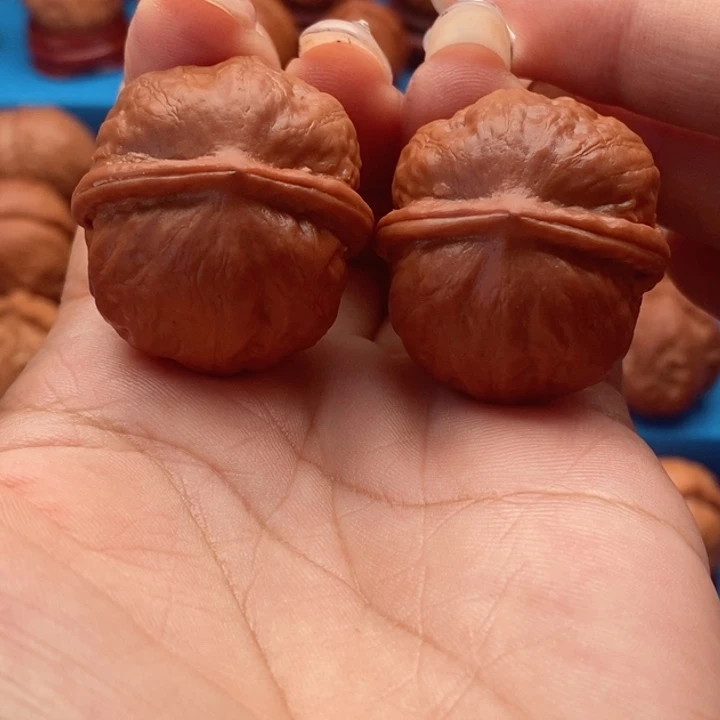 文玩核桃把件至尊元宝