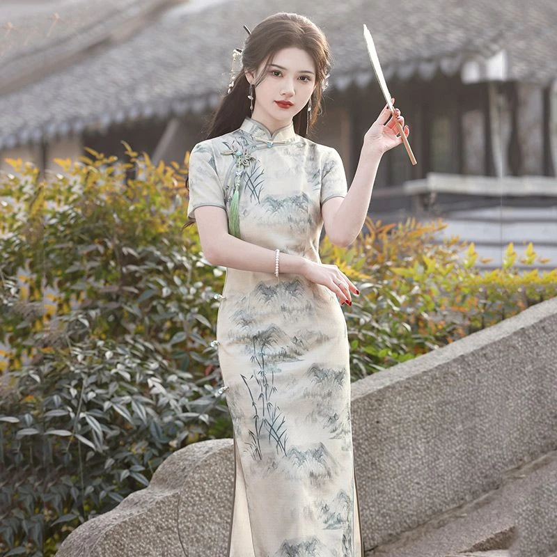 国风山水画中式长款改良旗袍2025新款年轻款女复古日常可穿走秀款