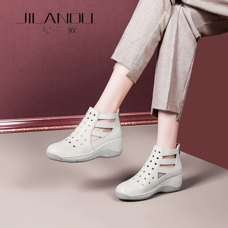 镂空洞洞真皮凉靴女夏季2025新款妈妈鞋厚底坡跟透气软底罗马女靴