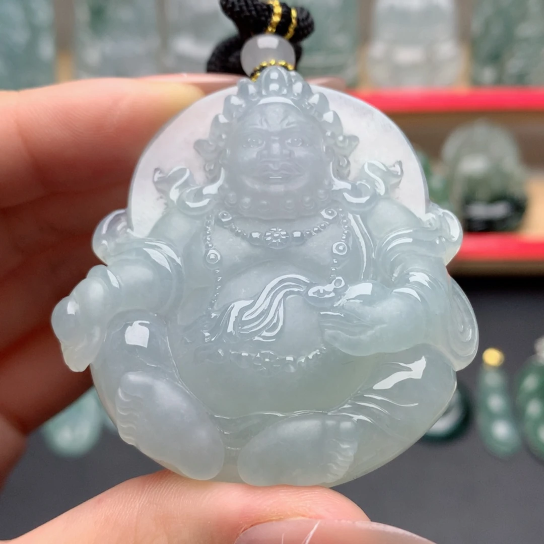 翡翠未镶嵌颈饰黄财神