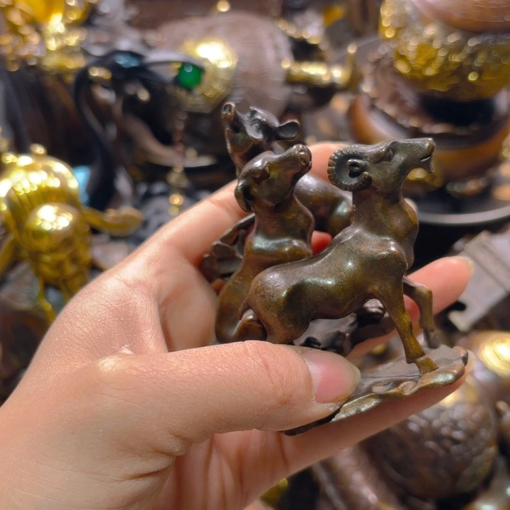 铜器摆件收收藏藏