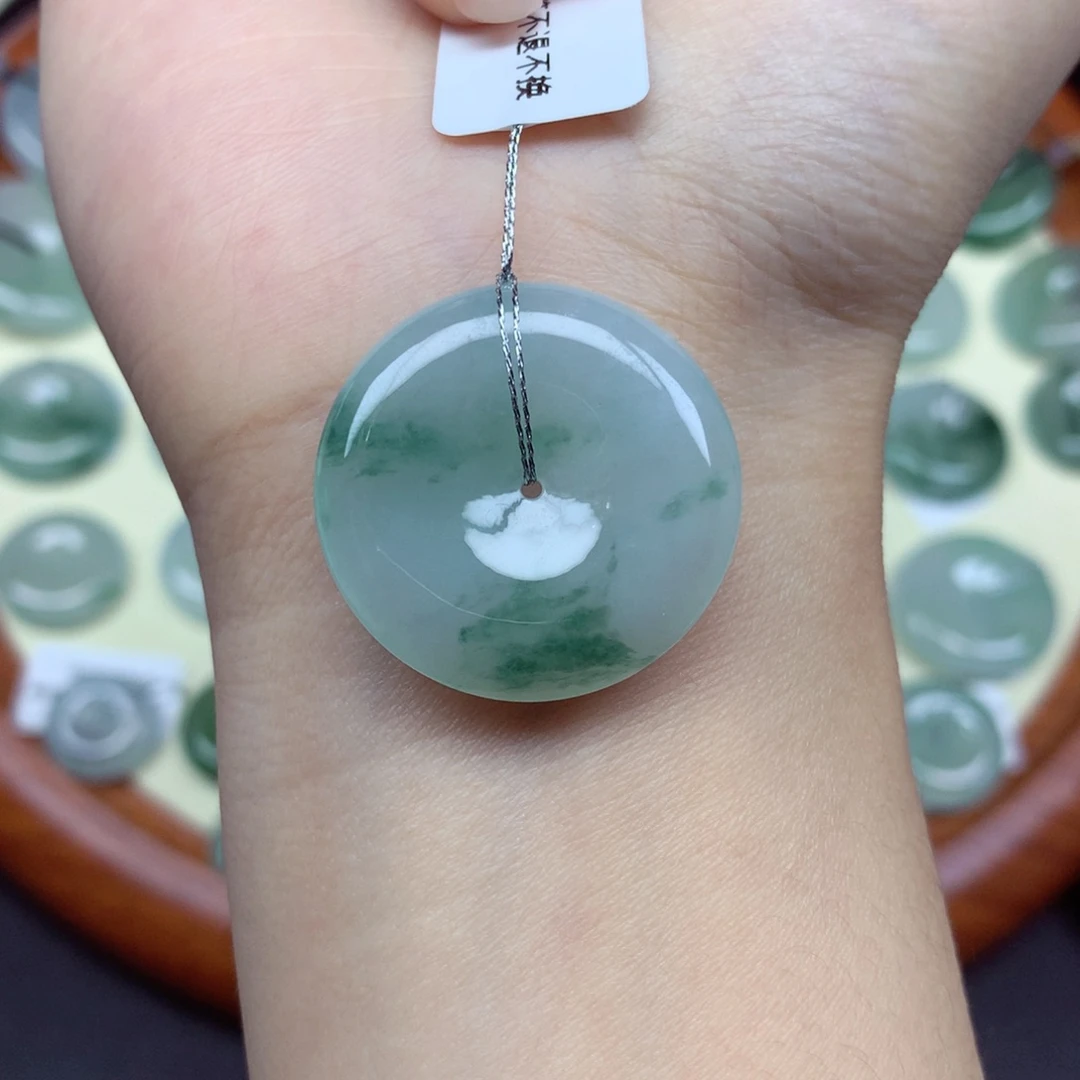 翡翠未镶嵌颈饰吊坠27.7/5.4mm