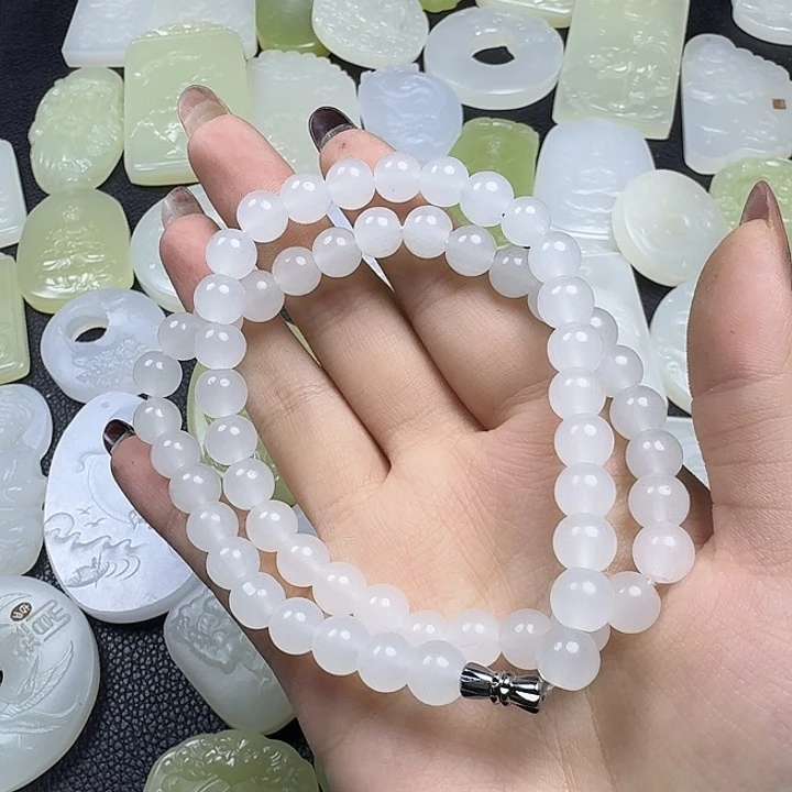 石英质玉未镶嵌颈饰